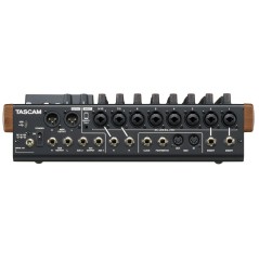 Tavolo da DJ Tascam MODEL 12